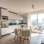 Urban View - 2Br W/ Wifi, Ac, Gym, Metro