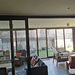 Gran Departamento En Primer Piso + Patio Propio