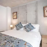 Urban Retreat Mall Plaza Egana Comfort And Style
