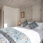 Urban Retreat Mall Plaza Egana Comfort And Style