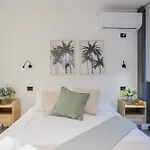 Cozy And Comfortable Parque Arauco Mall 1Be