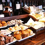 Hotel Y Centro De Eventos Manquehue Las Condes