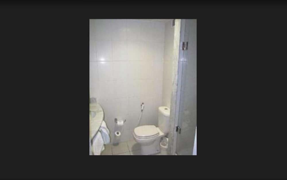 Ibis Estacion 3*