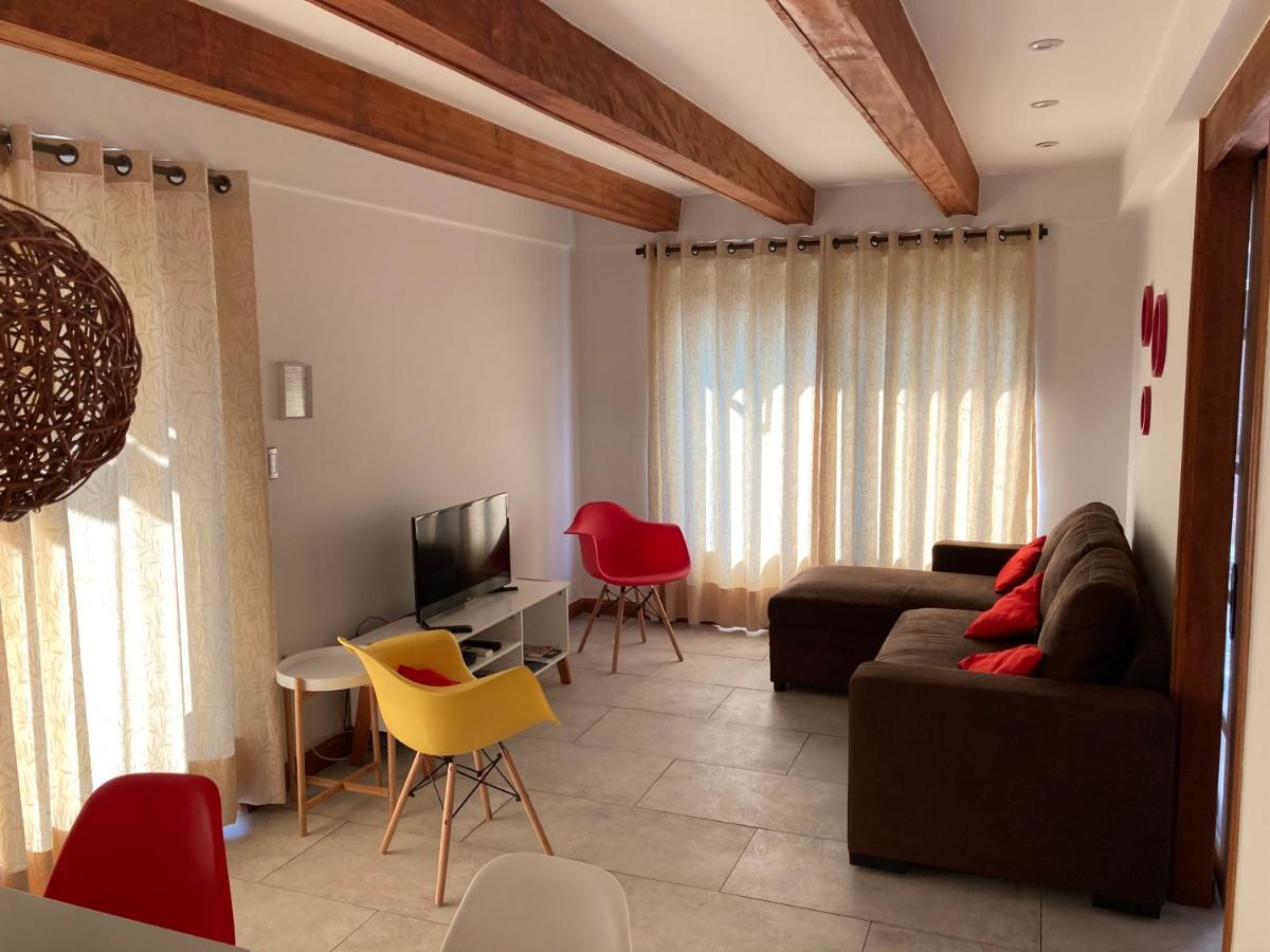 Casa Vitacura Host *