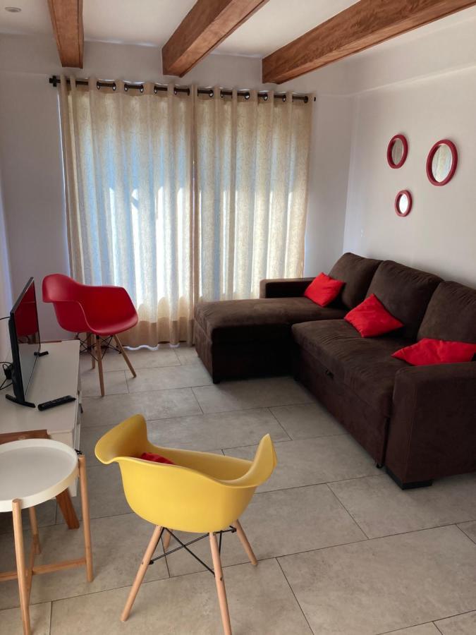 Casa Vitacura Host