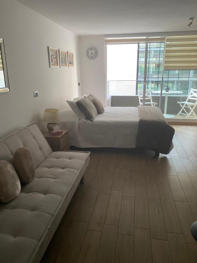 Depto Estoril Clinica Condes Apartment