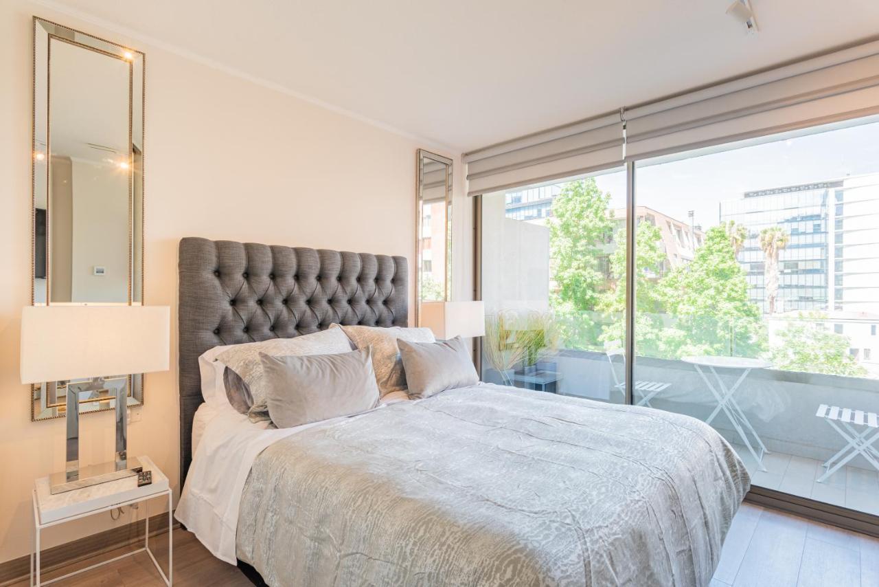 Luxury Retreat W/ 2br, Wifi, Pool, Gym Apartamento Santiago de Chile