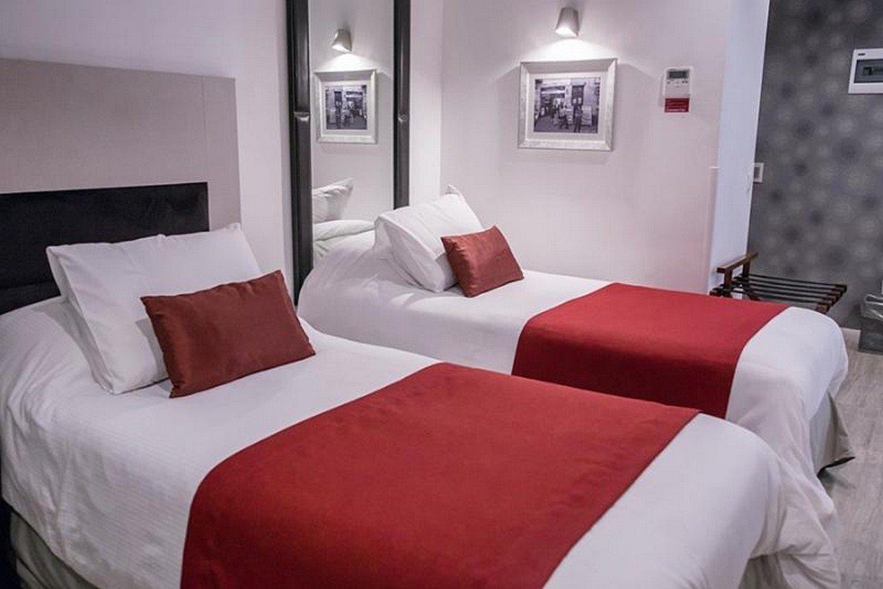Sommelier Agustinas Hotel 3*
