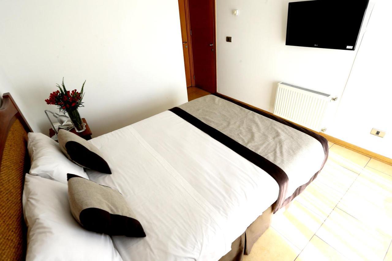 Aparthotel Versalles Santiago