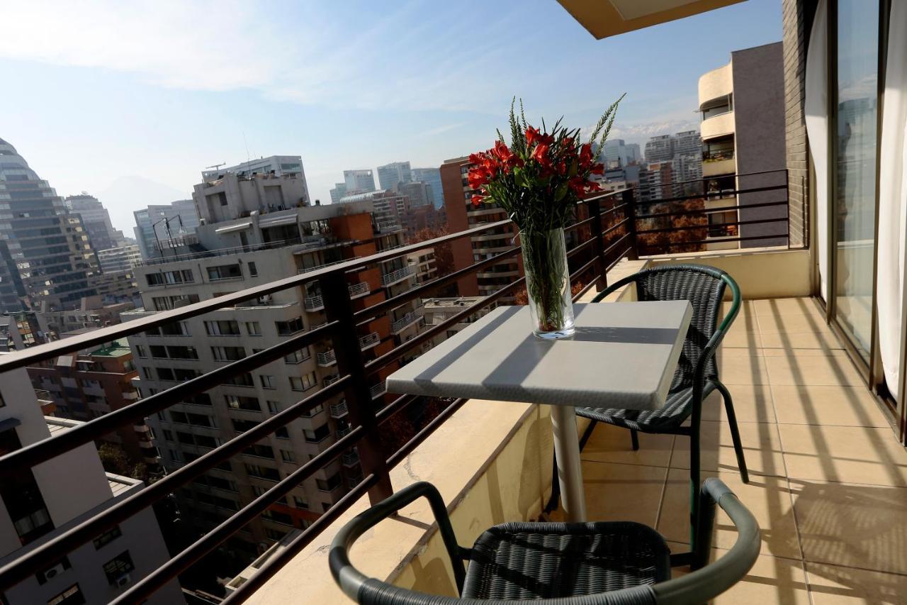 Versalles Aparthotel 4*
