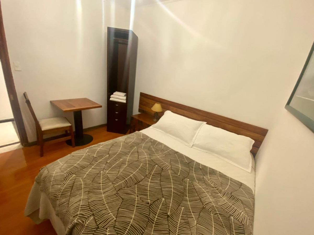 Hostal La Casita 3*