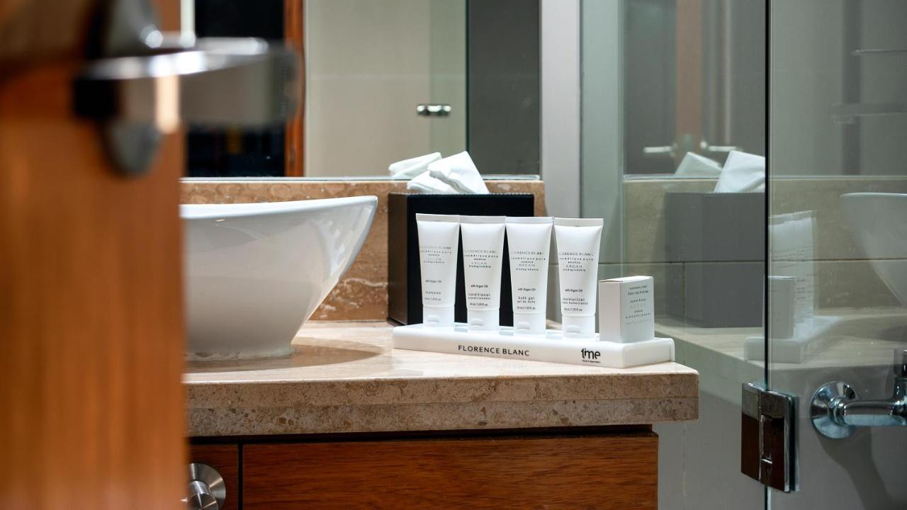 Khách sạn hẻo lánh Select Elegant By Time & 4*