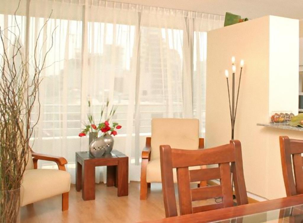 Aparthotel Versalles Santiago