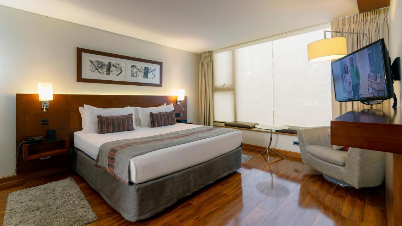 Select Elegant By Time & Khách sạn hẻo lánh 4*