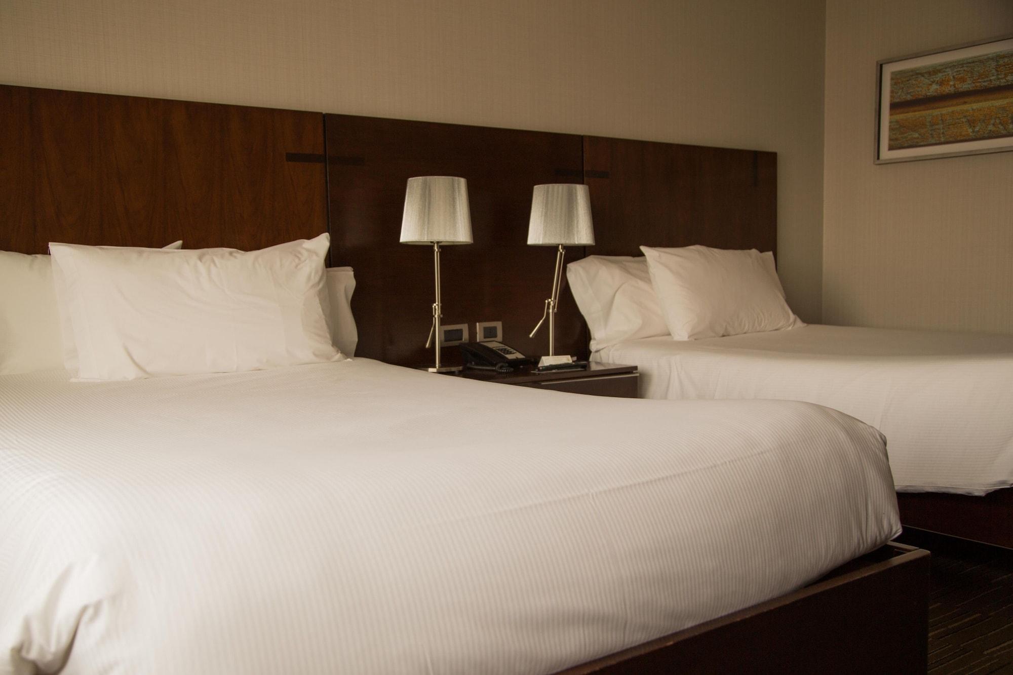 Hilton Garden Airport 3* Santiago