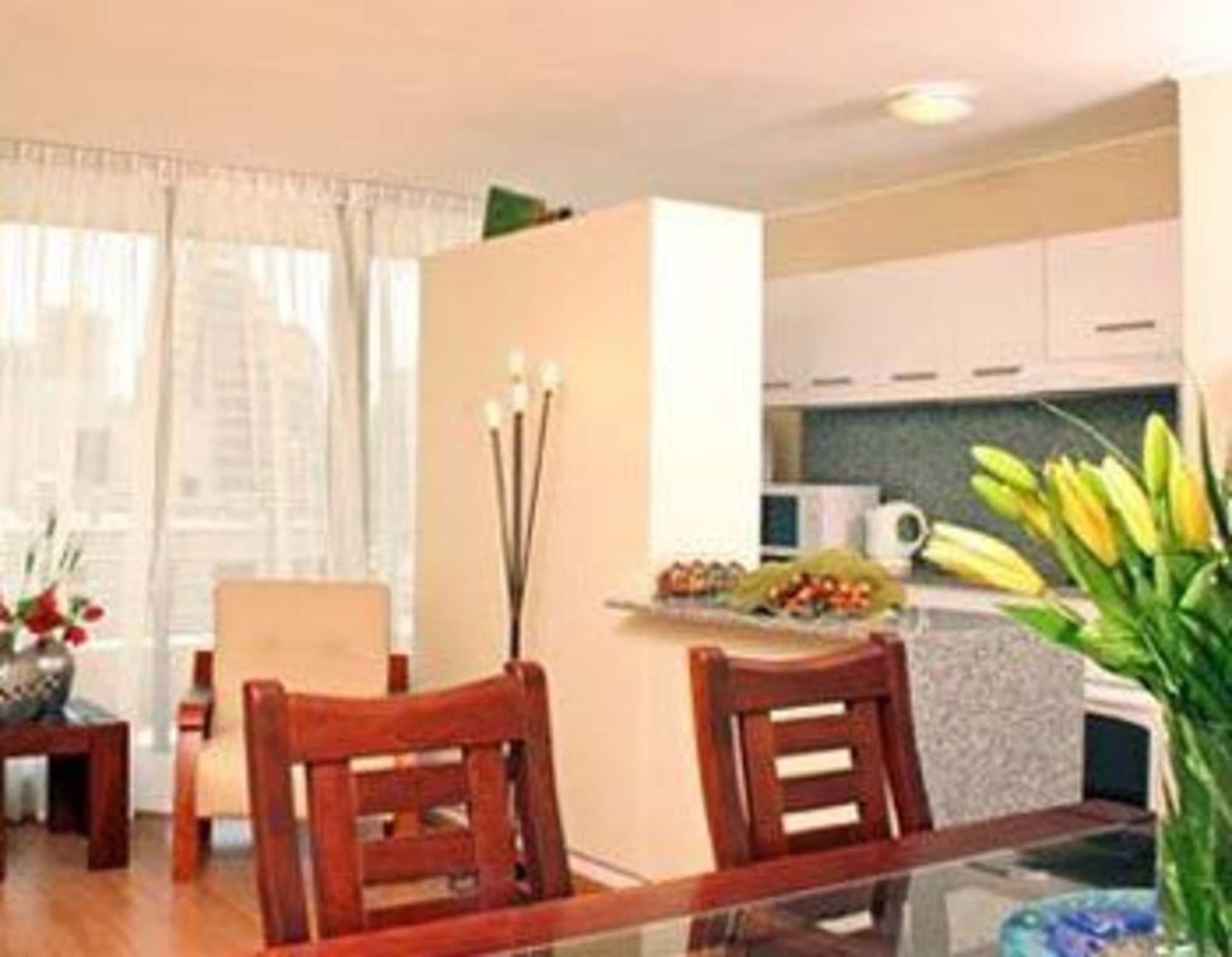 Versalles Aparthotel Santiago