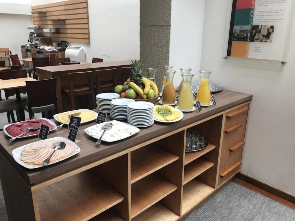 Apartahotel Rq