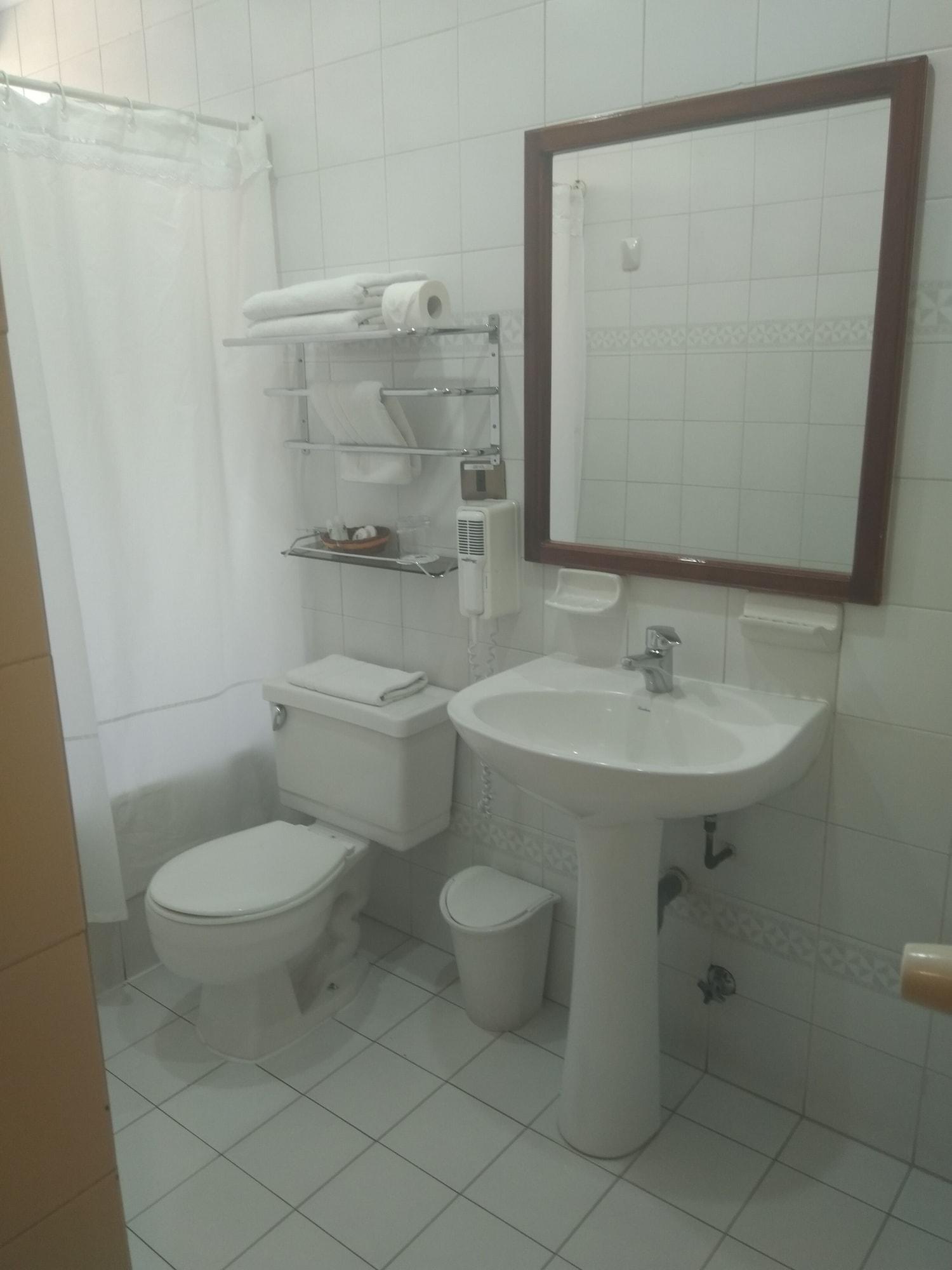 Hotel Maria Angola 3*