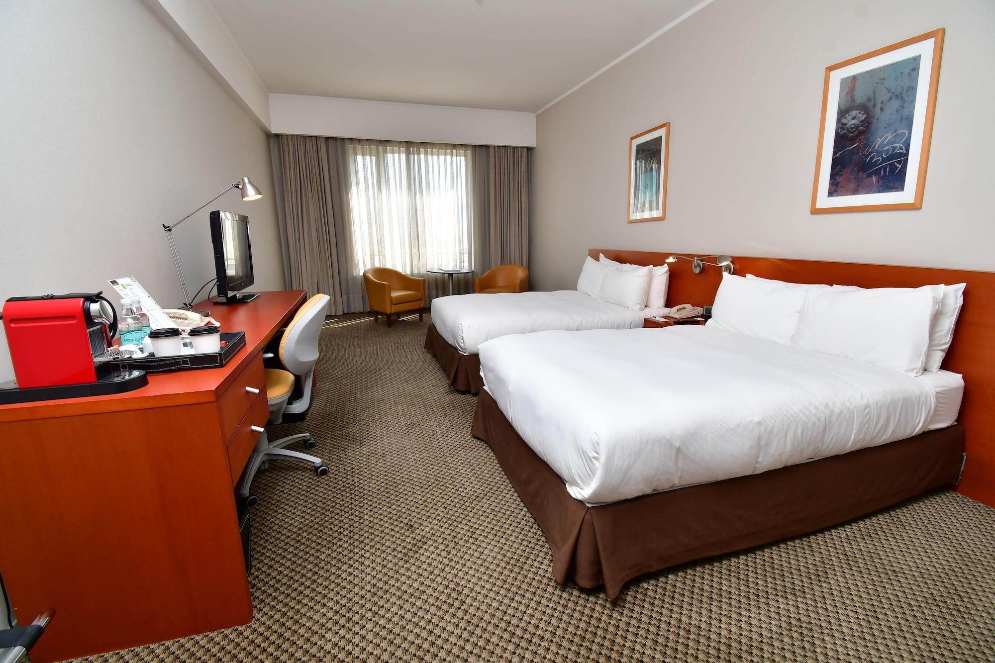 Radisson Ciudad Empresarial Hotel 4*