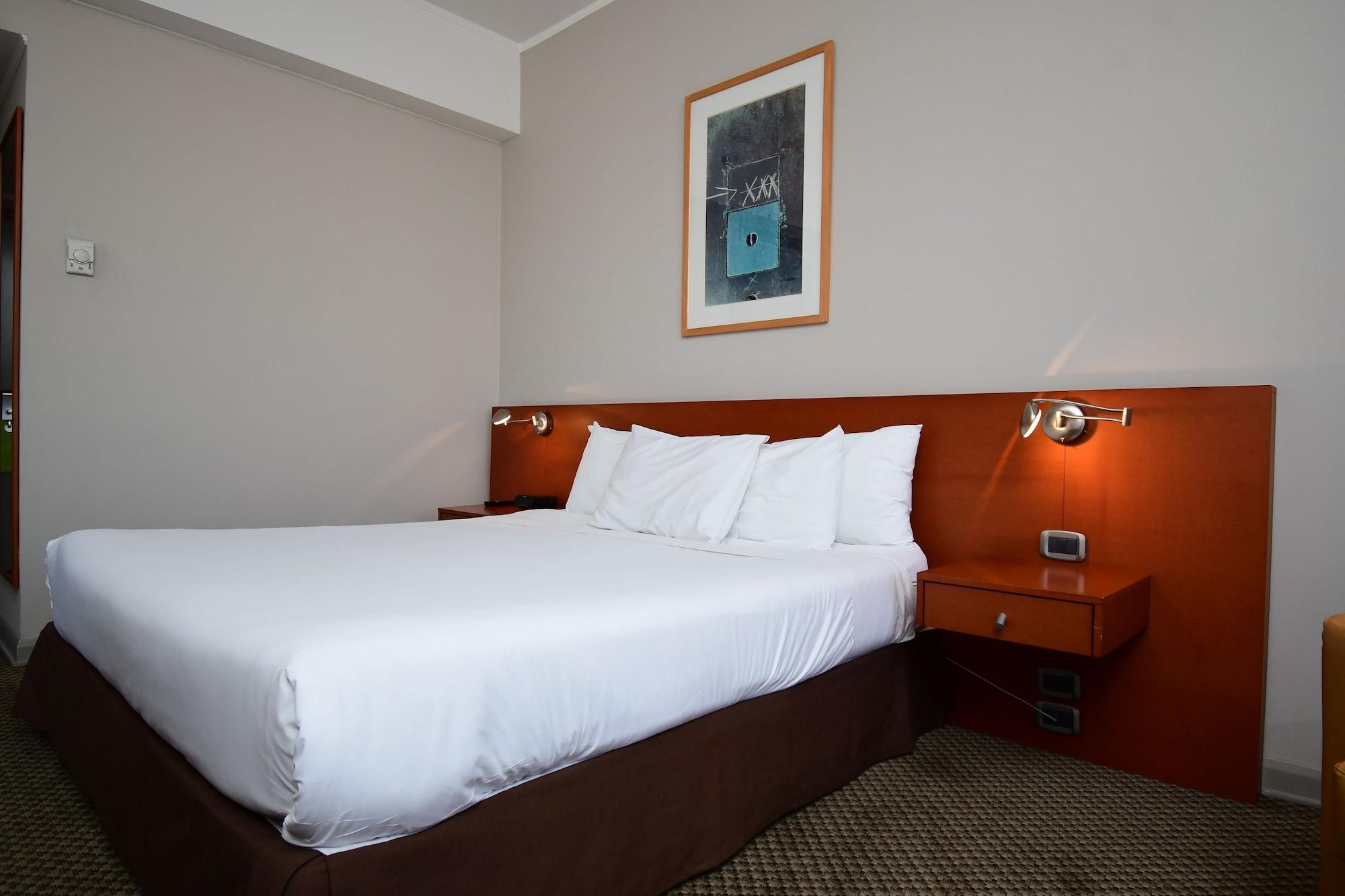 Radisson Ciudad Empresarial Hotel