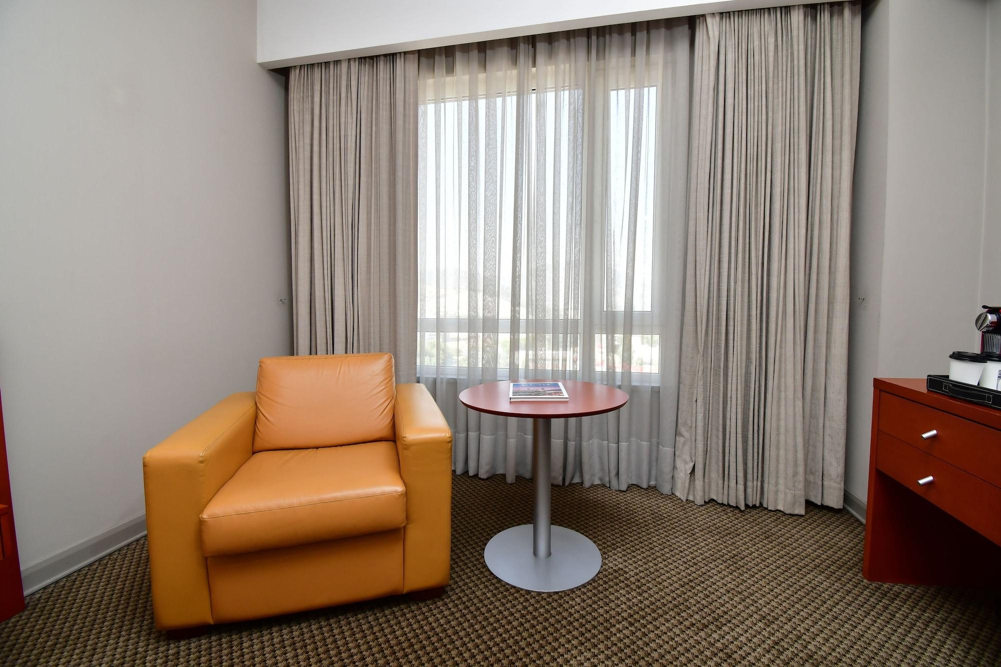 Radisson Ciudad Empresarial Santiago