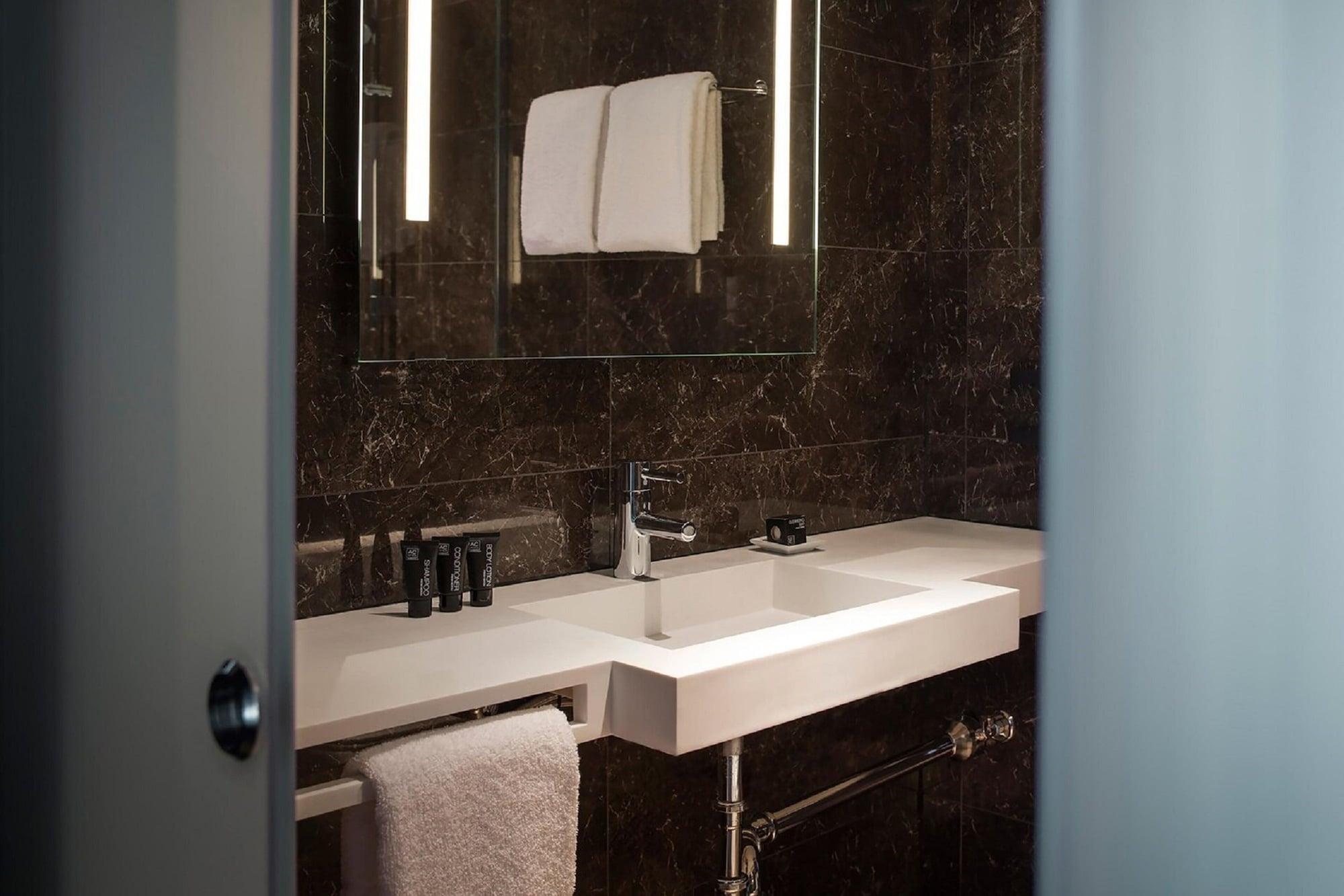 Ac Hotel By Marriott Santiago Cenco Costanera 4* Santiago