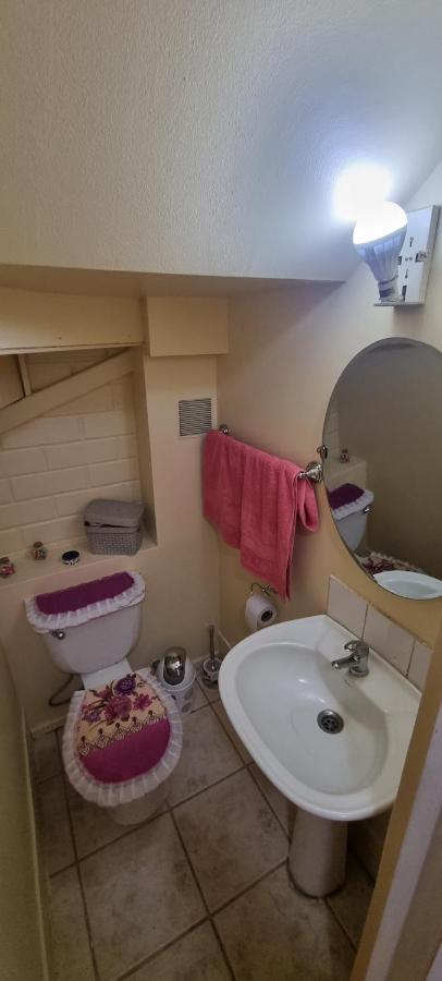 Nhà nghỉ Casa Enea Pudahuel *