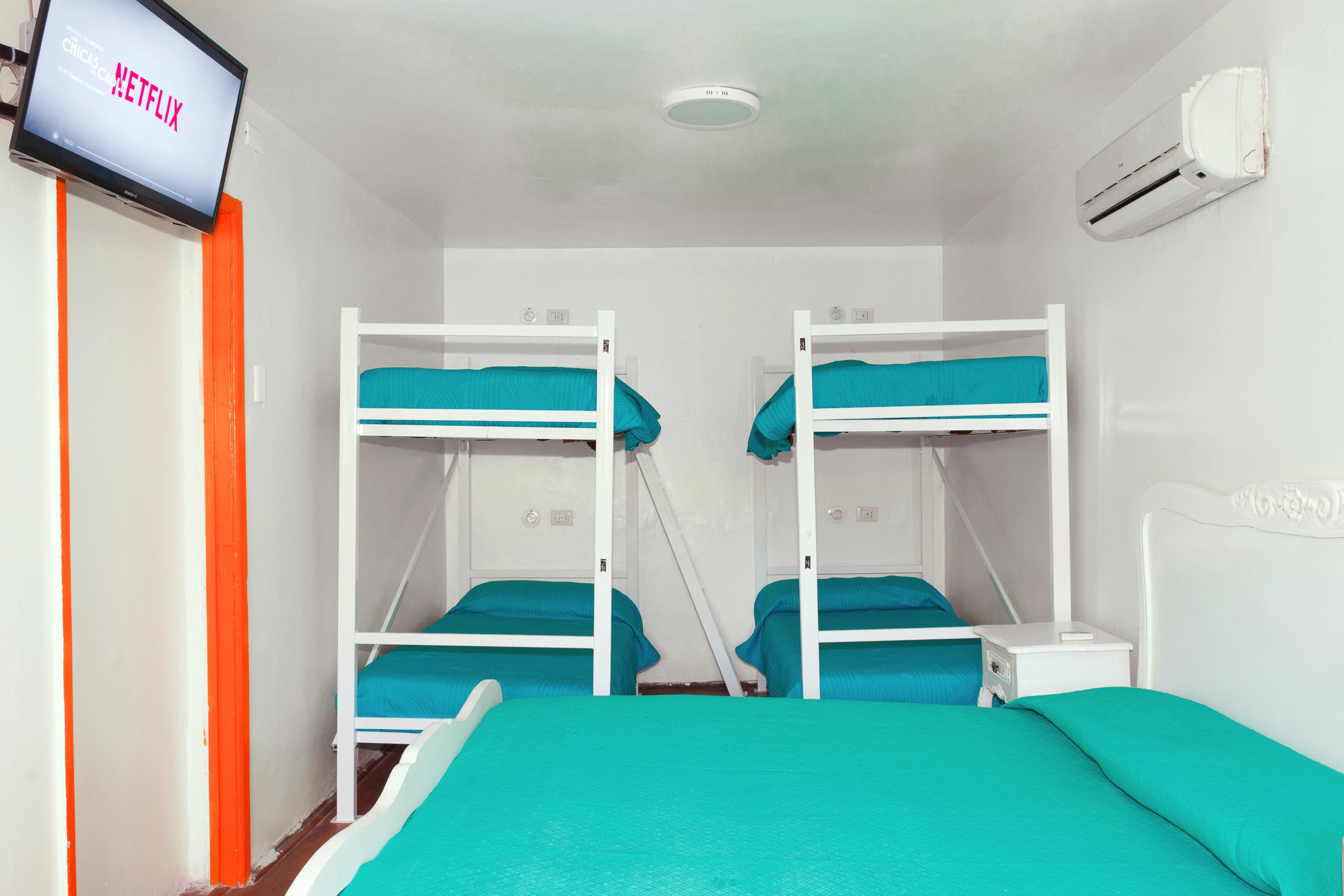 Casa Aborigen Albergue Santiago