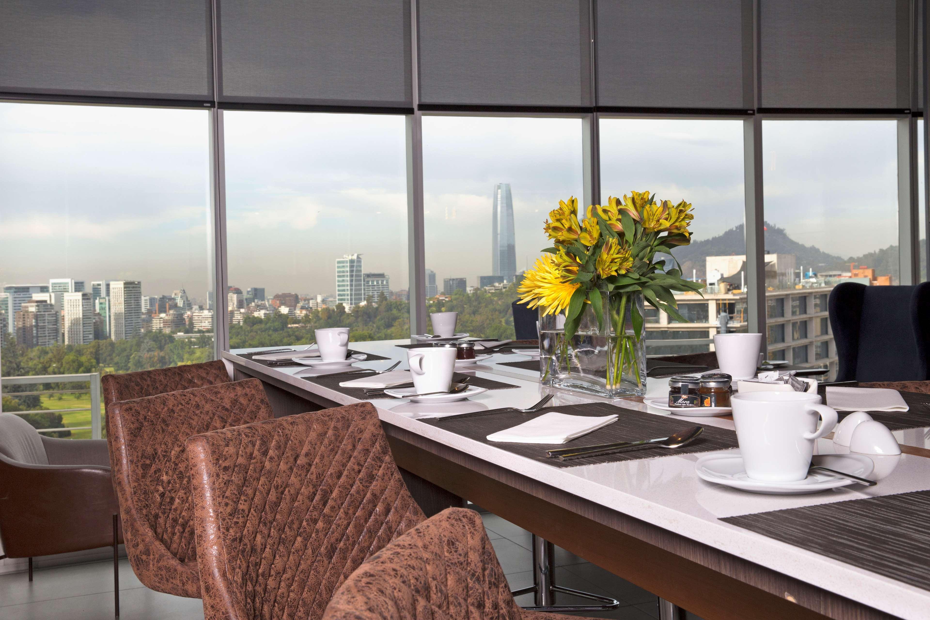 Hotel Cumbres Vitacura 4*