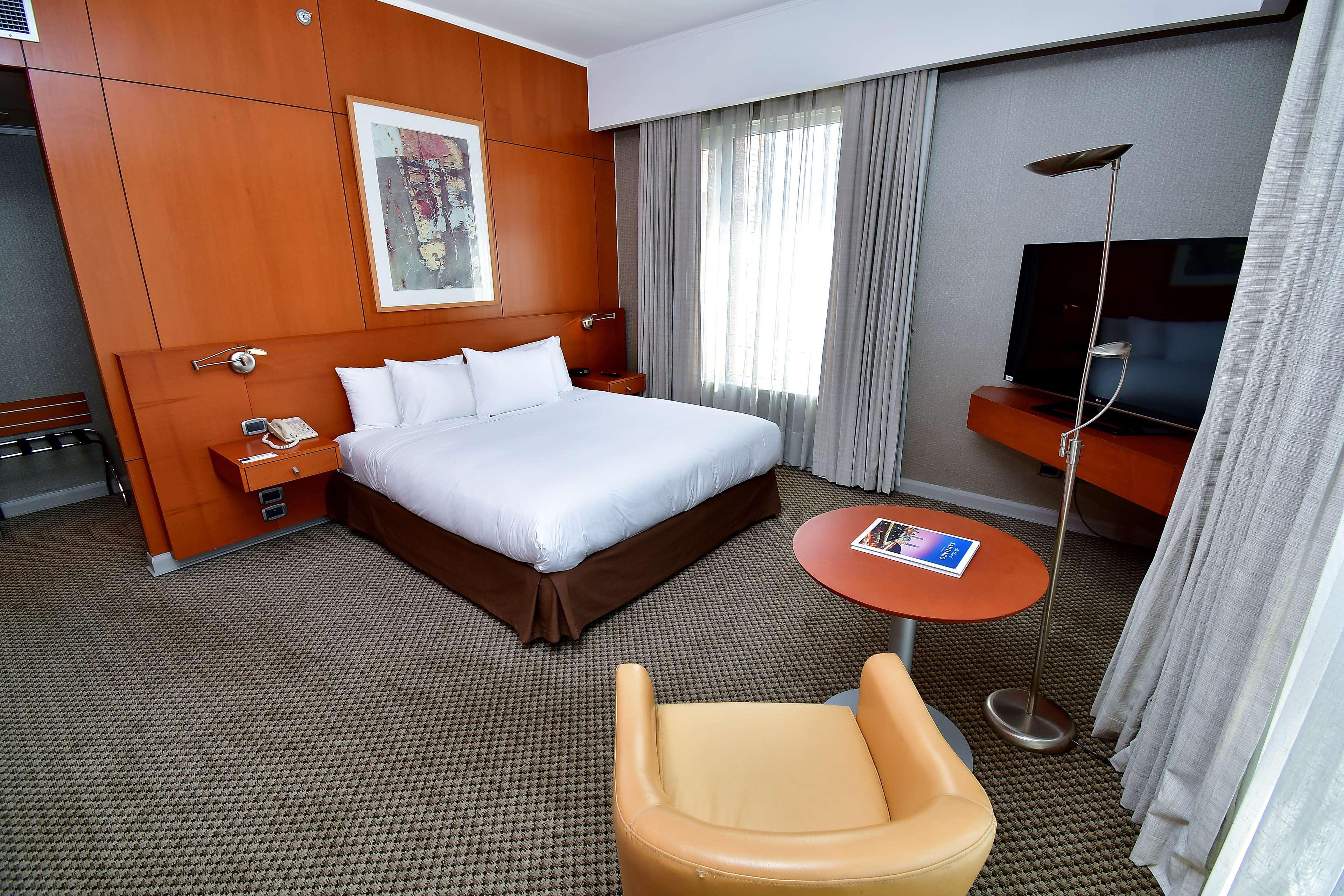 Radisson Ciudad Empresarial Santiago