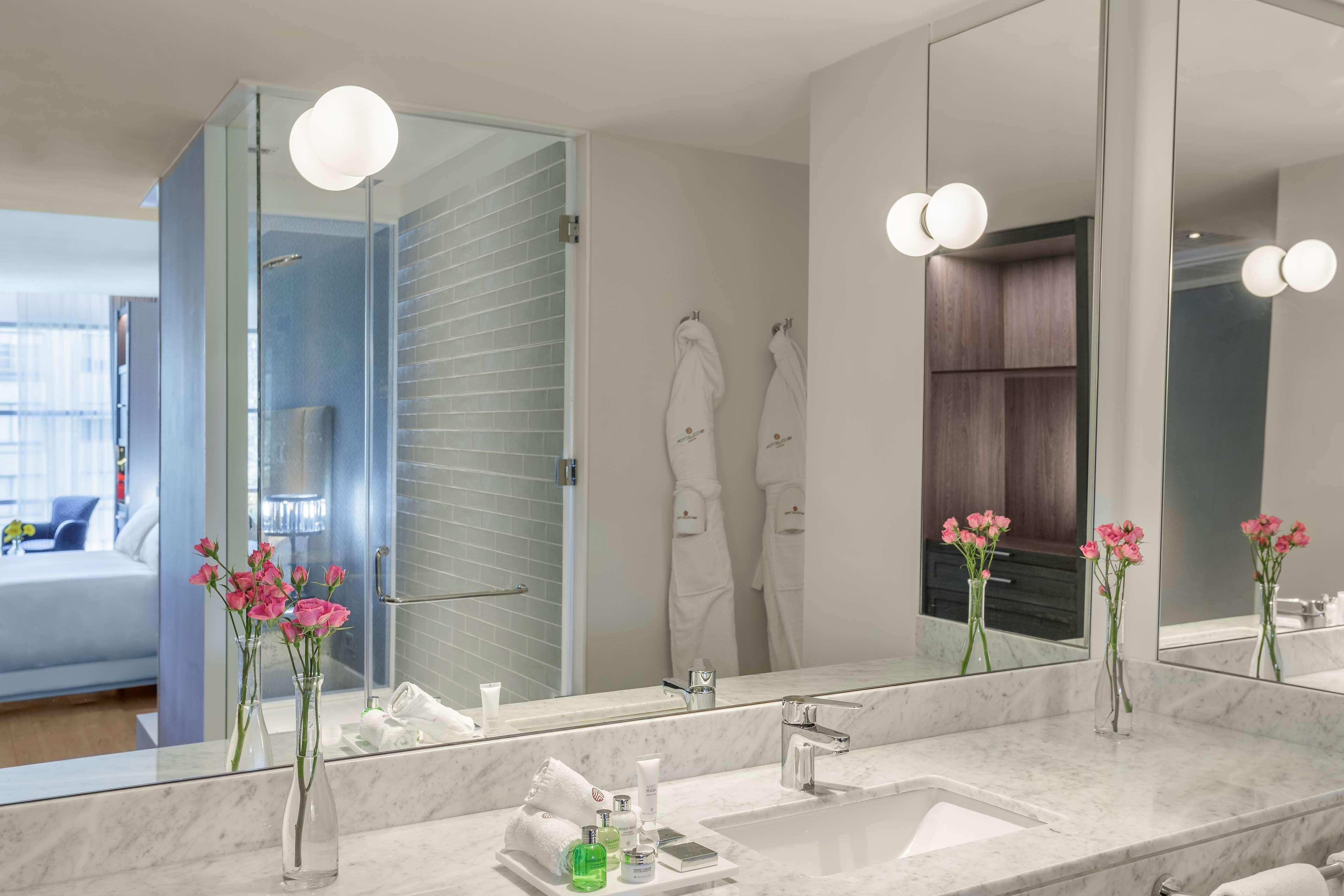 Hotel Nh Collection Casacostanera 4*