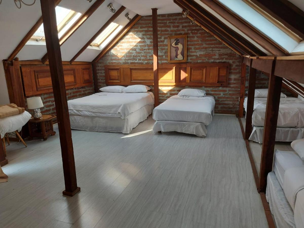 Hostal La Casita