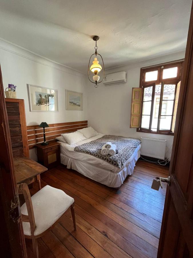 Hostal La Casita Bed & Breakfast 3*