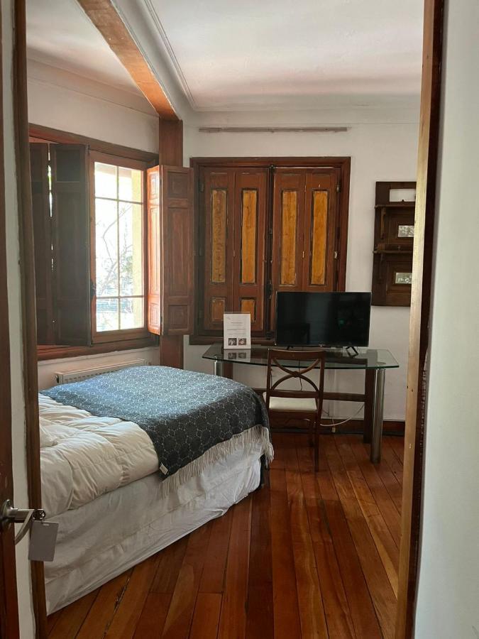 Hostal La Casita 3*