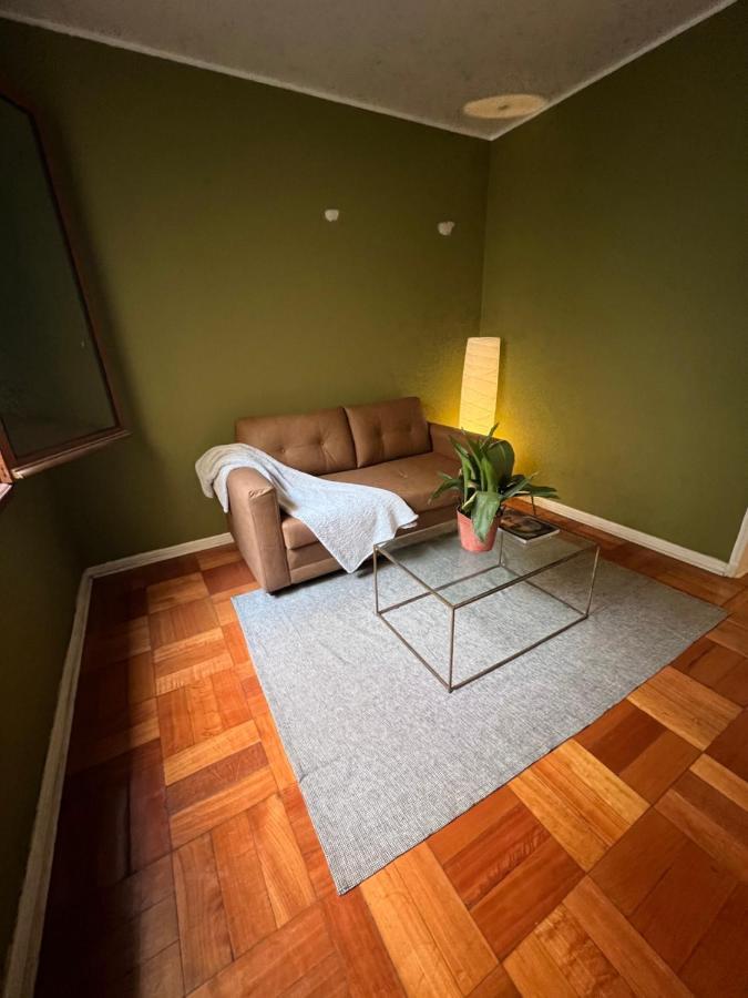 Departamento Estudio En Lastarrias * Santiago de Chile