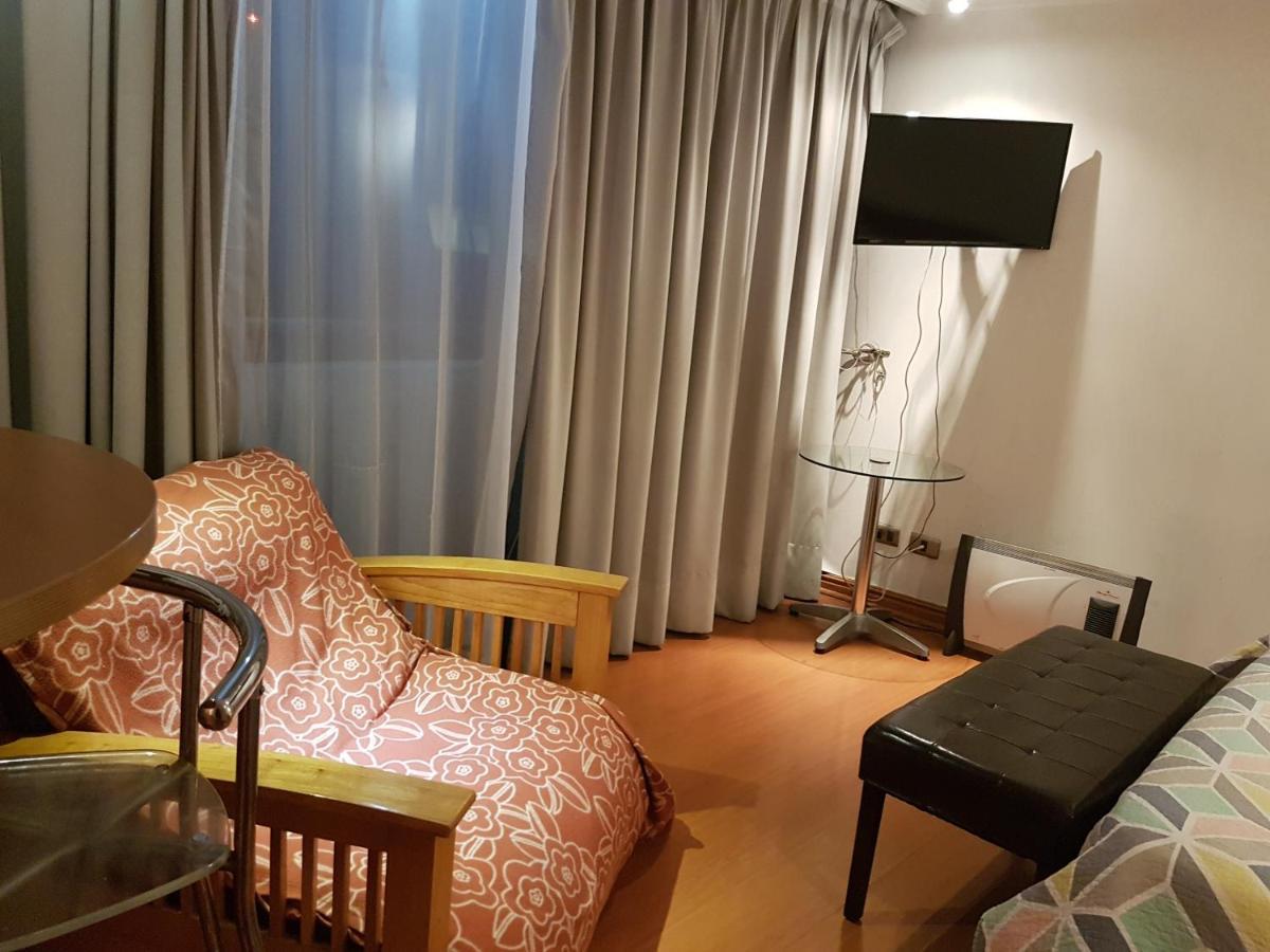 Departamento Amplio En Suite, Costanera Center Santiago