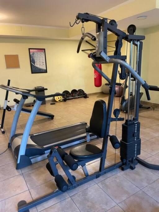 Apartamento Mall Parque Arauco. Piscina Temperada + King Bed *