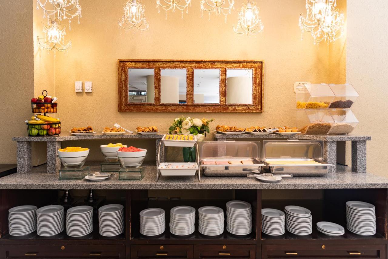 Khách sạn hẻo lánh Mr Providencia