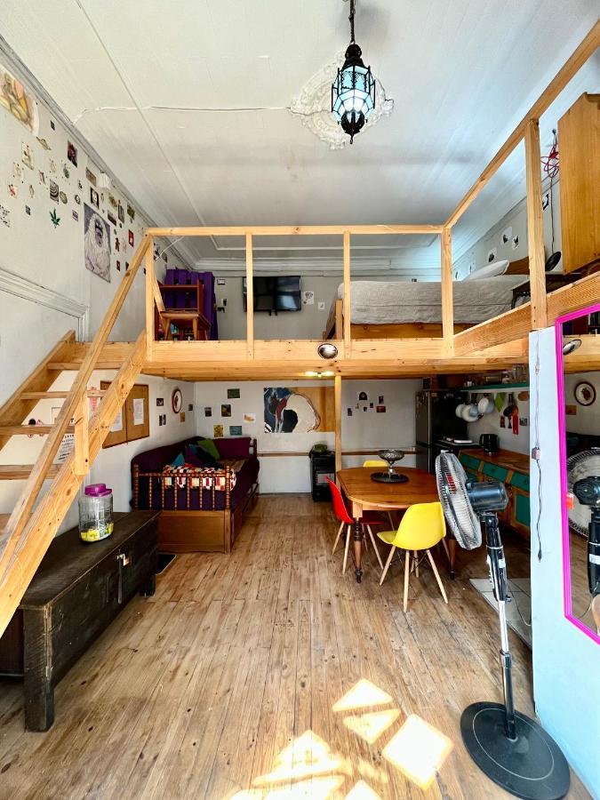 Loft En Casa Patrimonial, Barrio Yungay, Con Posibilidad De Estacionamiento *