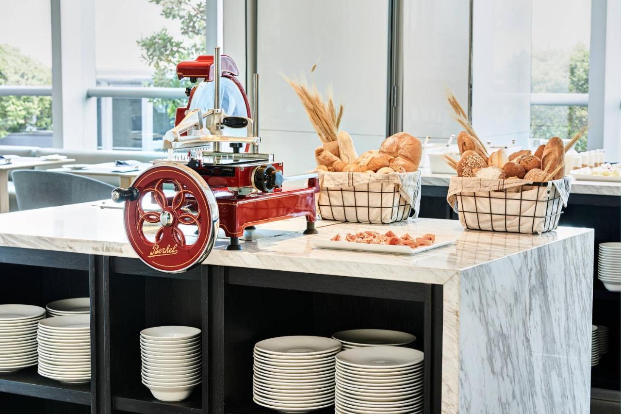 Hotel Ac Hotel By Marriott Santiago Cenco Costanera 4*