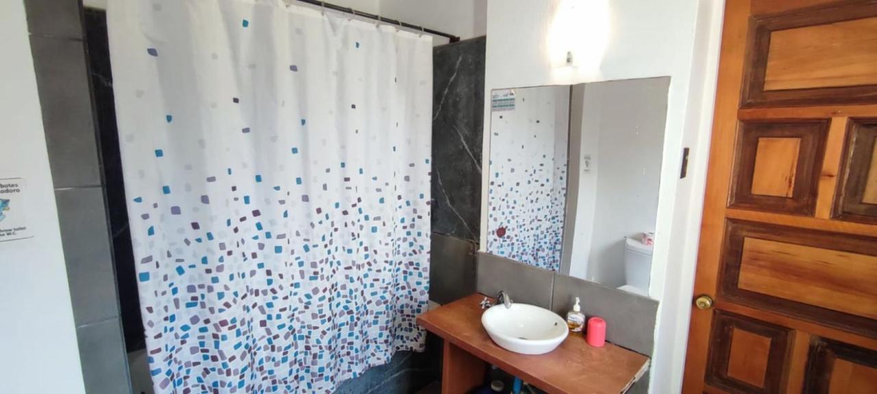 Aji Albergue