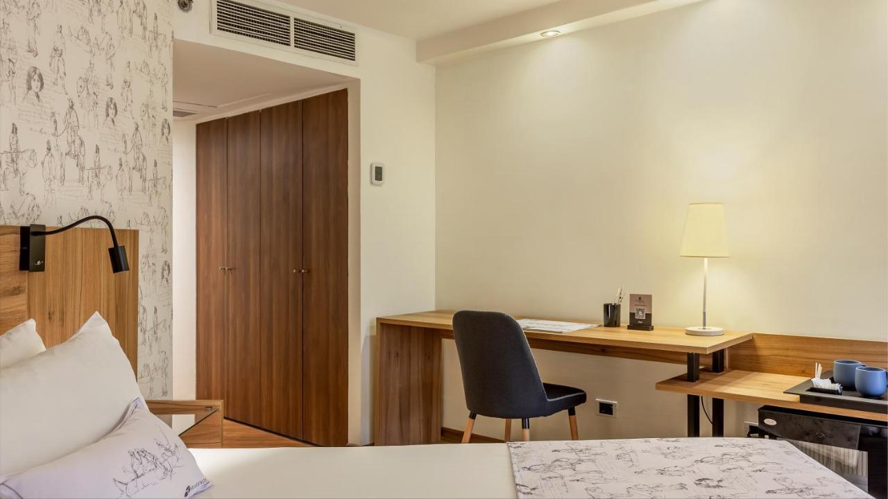 Rugendas Boutique By Time & 4*