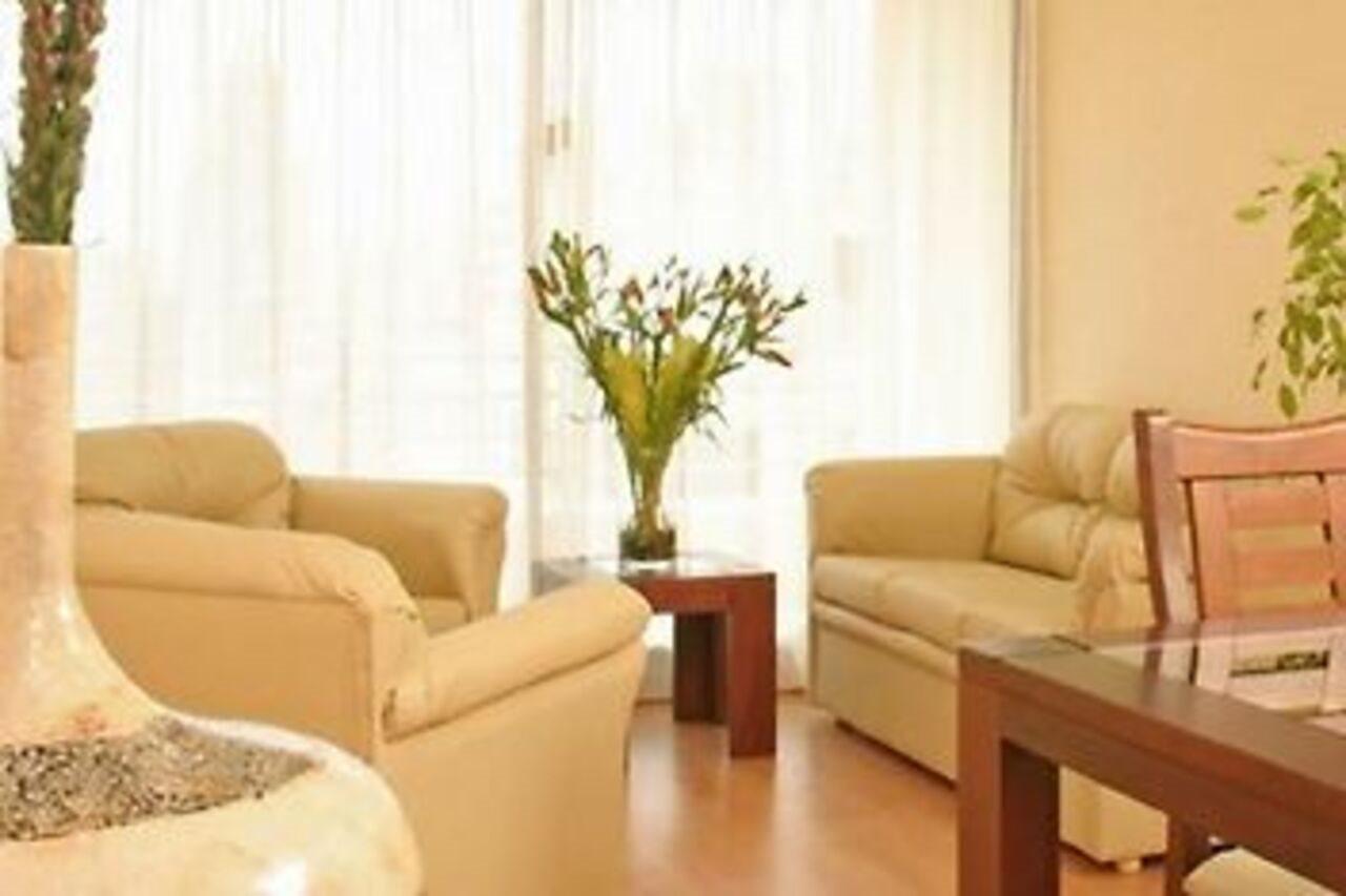 Versalles Aparthotel 4*