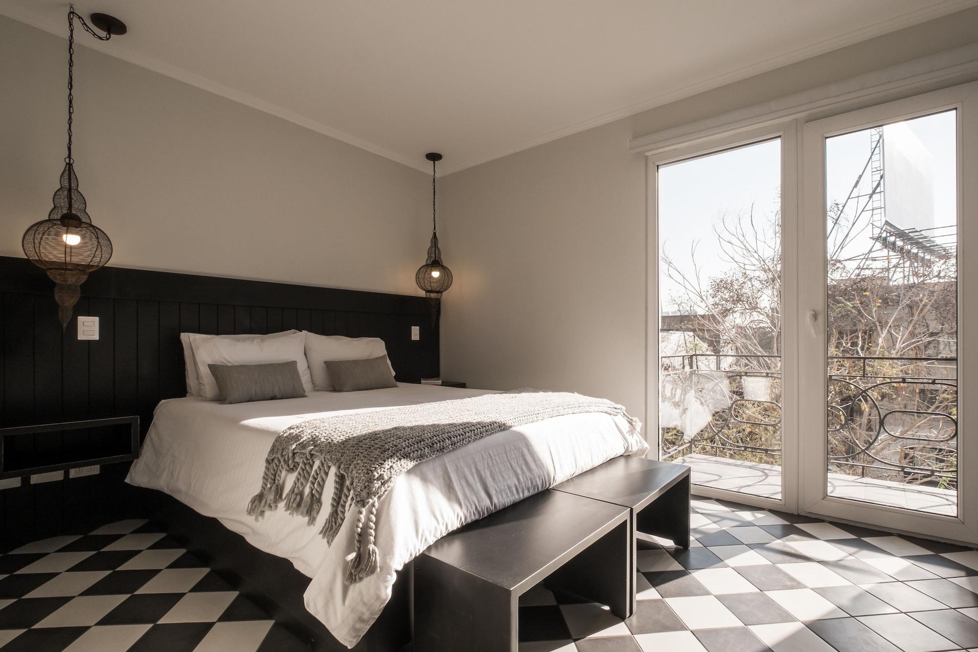 B Aparthotel