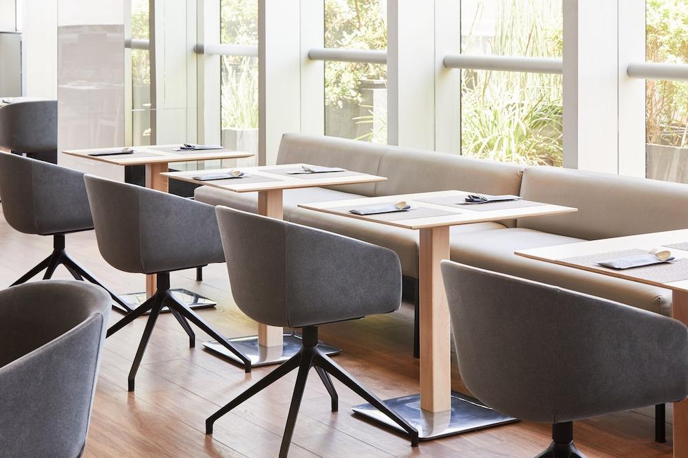 Hotel Ac Hotel By Marriott Santiago Cenco Costanera 4*