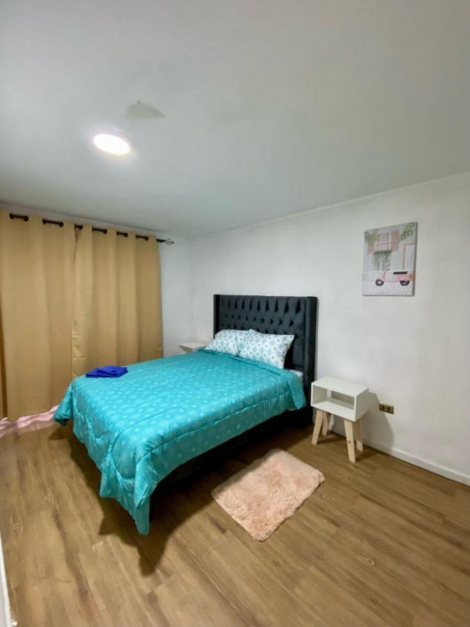 Familiar Turistico La Moneda Guest house *
