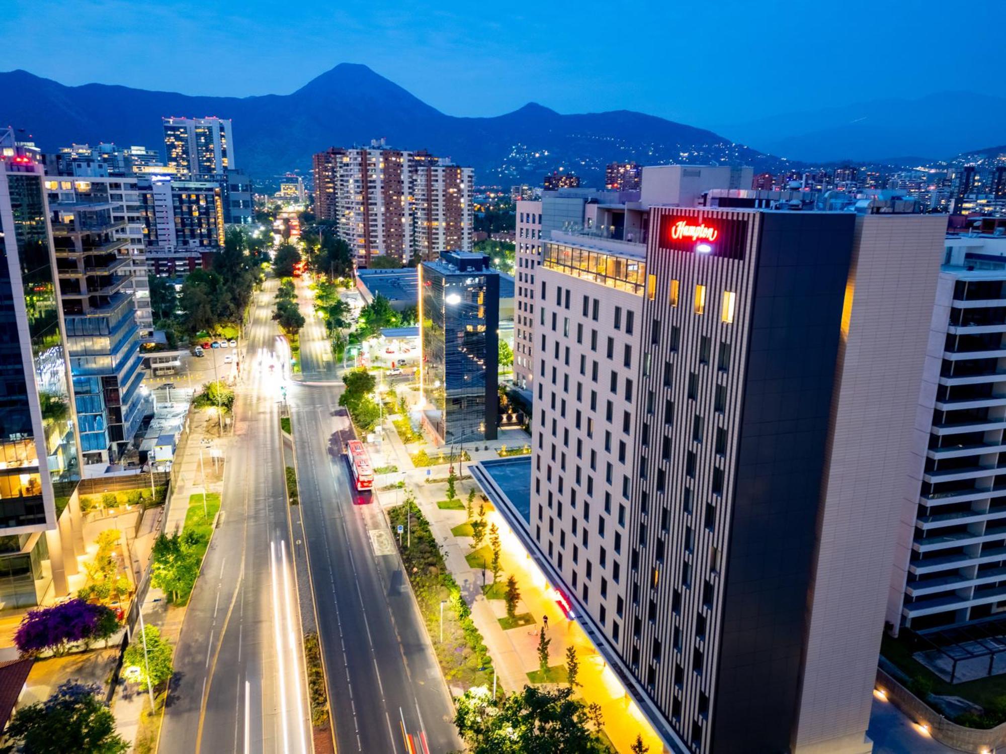Hampton By Hilton Condes 4* Santiago