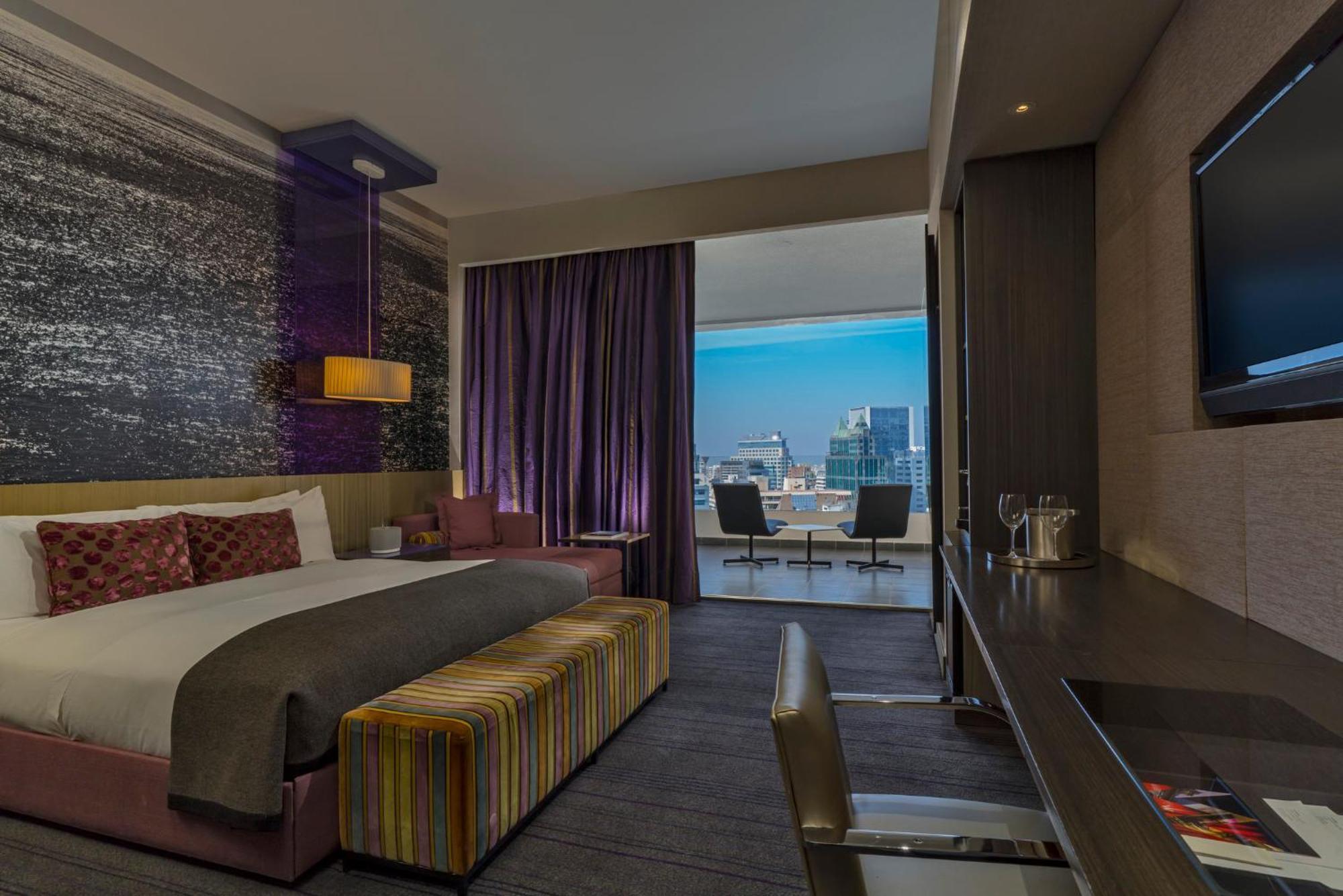 W Hotel 5*