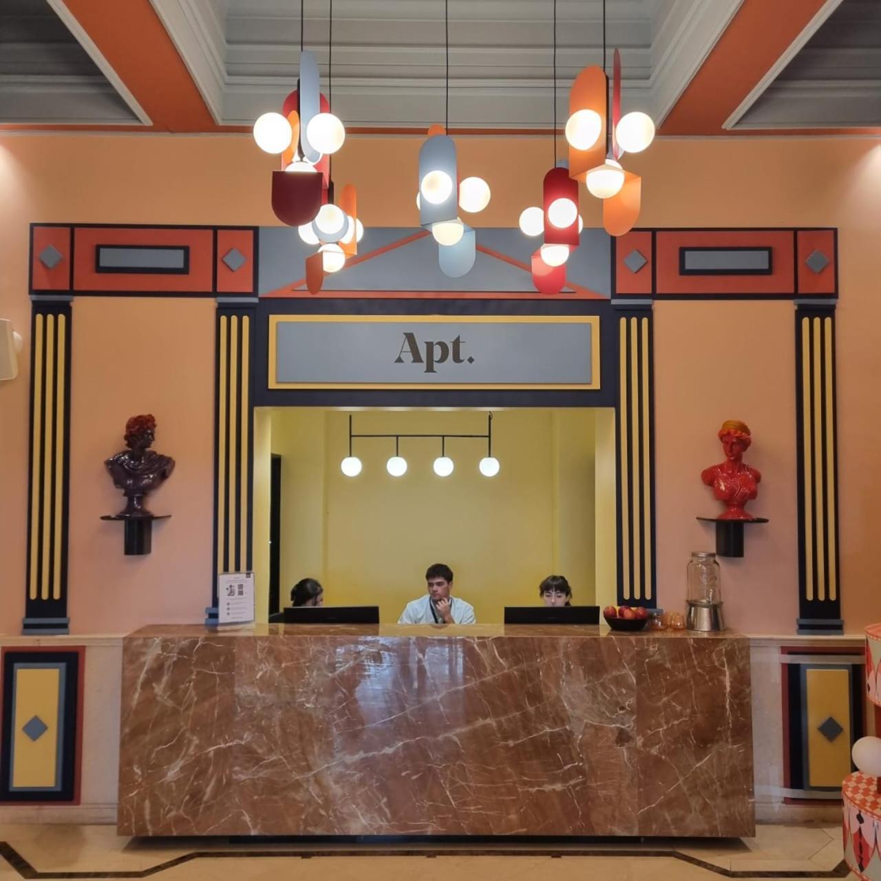 Serviced Aparthotel *