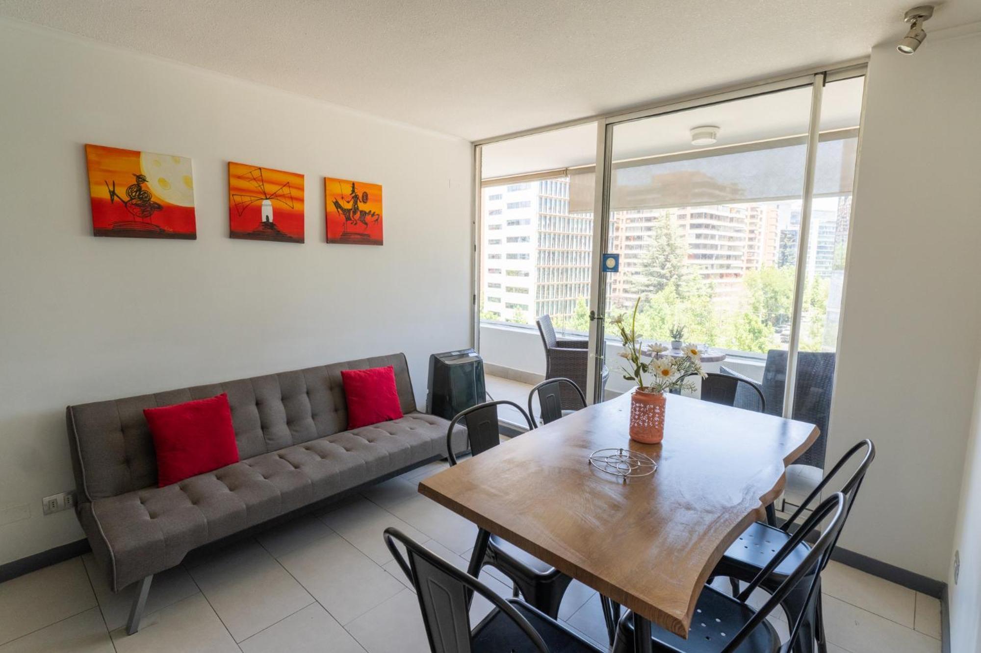 Kennedy Militares Apartment